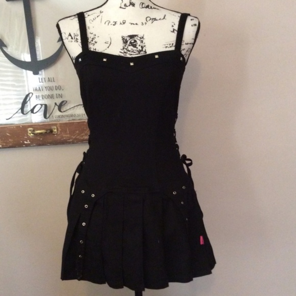 NYC tripp black garder dress NWT